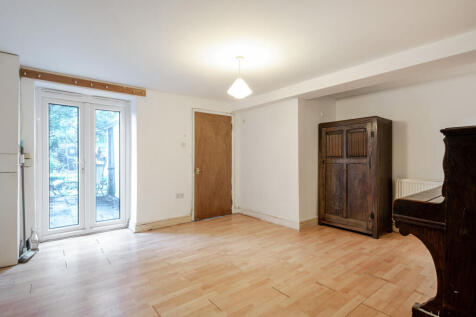 1355549-9-68caa67...