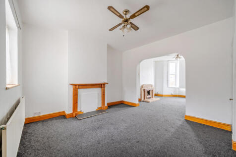 1371152-6-68f24cf...