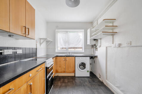 1371152-5-68f24ce...