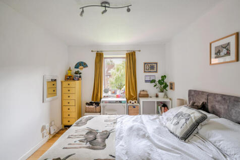 1370677-16-68f638...