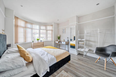 1372724-19-68fb6b...