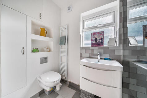 1372844-8-68ff6e5...