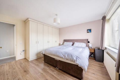 1372915-19-68fb5e...