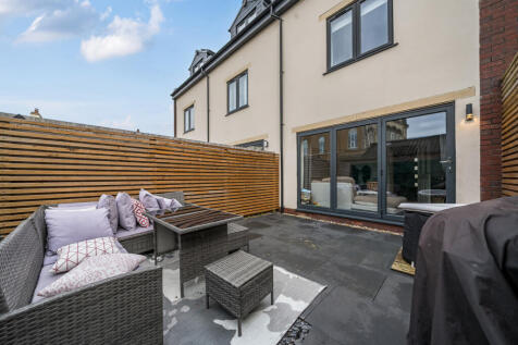 1373855-3-69023ad...