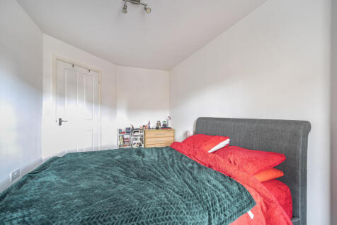 1357252-3-68d4180...