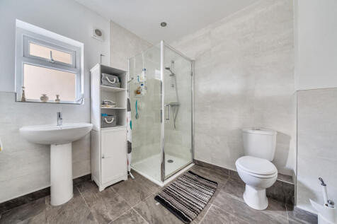 1382738-17-691f4c...