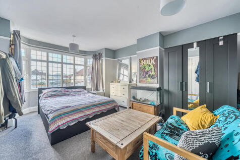 1382738-11-691f4b...