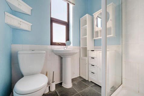 1384905-24-692457...