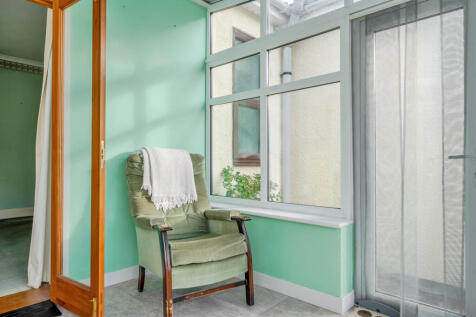 1384905-22-692457...