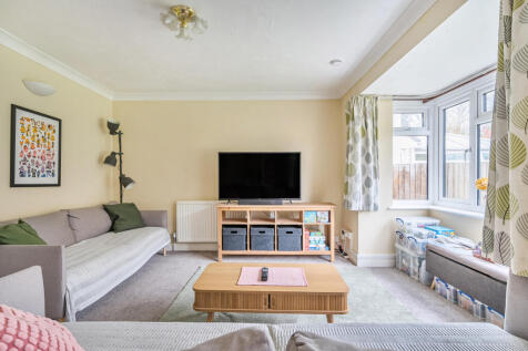 1373307-10-690e1e...