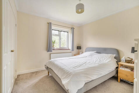 1373307-18-690e1f...