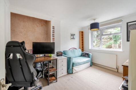 1383997-15-692709...