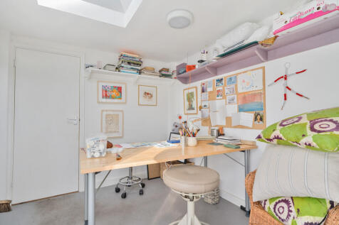 1373316-5-68ff4fa...