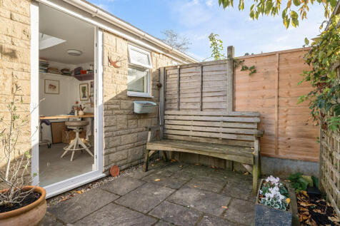 1373316-6-68ff4fa...