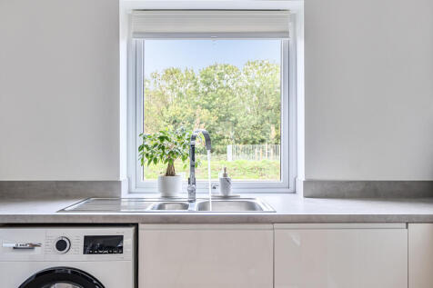 1374658-14-690395...