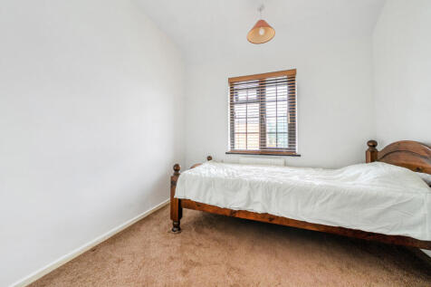 1372274-16-690237...