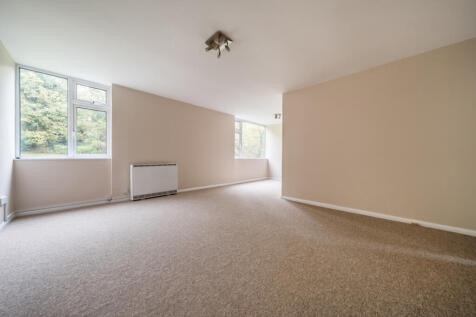 1376299-12-690b3d...