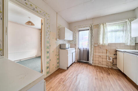 1376838-14-690ccc...