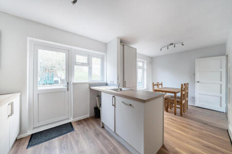 1382548-9-691da03...