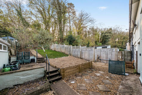 1382548-7-691d9fe...