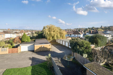 1380477-8-691b030...