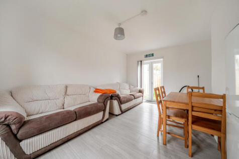 1369307-11-6908c6...