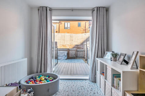 1380476-5-6925c12...