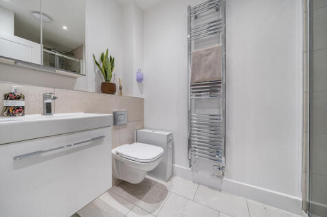 1380476-10-6925c1...