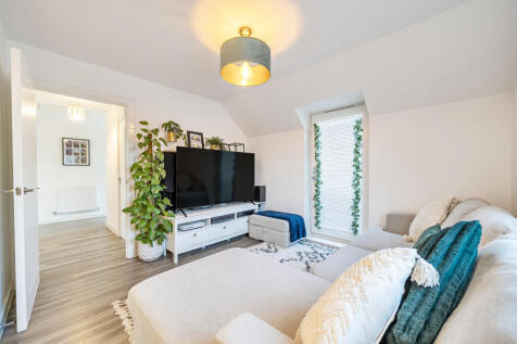 1356916-7-68d1a19...