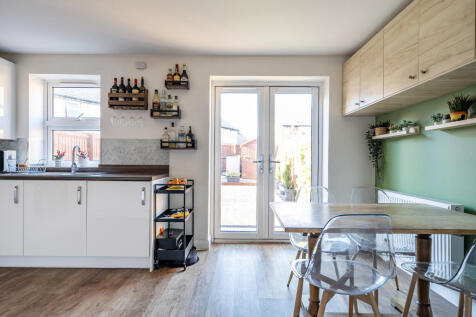 1362615-3-68e3dfe...