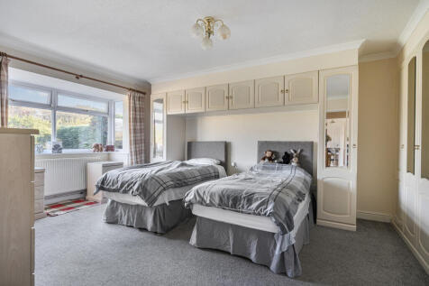 1375066-18-690f23...