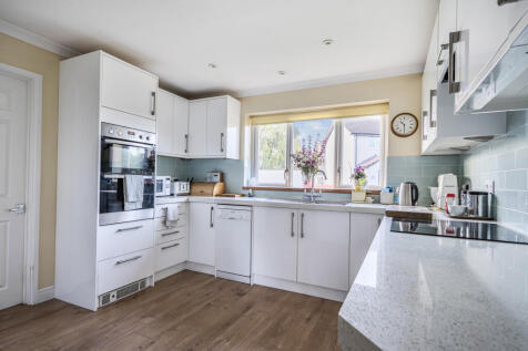 1375066-22-690f23...