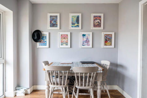 1374619-21-690b77...