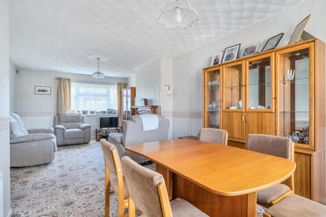 1385252-8-6925a78...