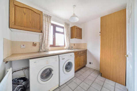 1370001-7-68efc6f...