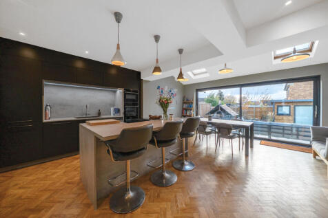 1377173-11-690cdb...