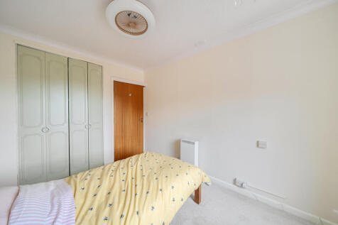 1372586-16-6900a4...