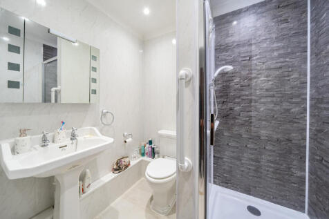 1372586-22-6900a4...