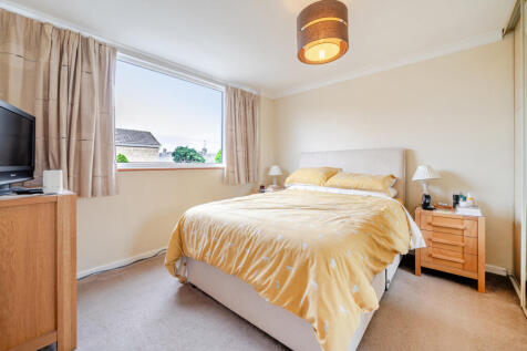 1384541-11-692870...