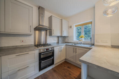 1357990-17-68d6c0...