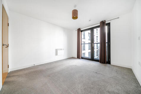 1360472-15-68dbdf...