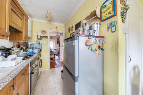 1365464-7-68ee64f...