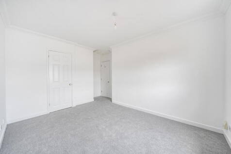 1369081-5-68ee45f...