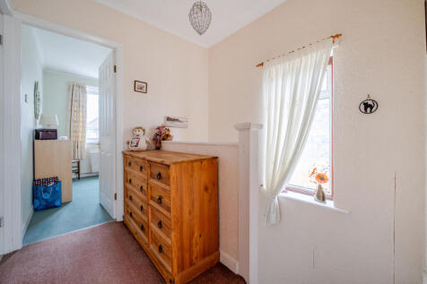 1375017-11-690ca1...