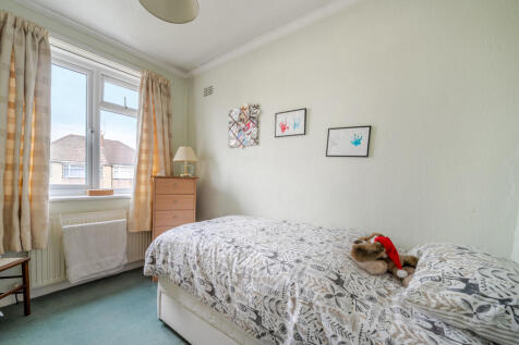 1375017-9-690ca18...