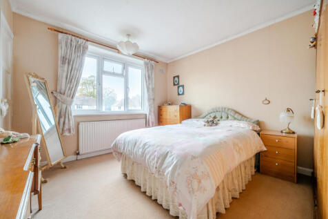 1375017-6-690ca15...