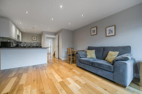 1376803-12-691208...