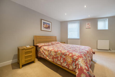 1376803-8-6912089...