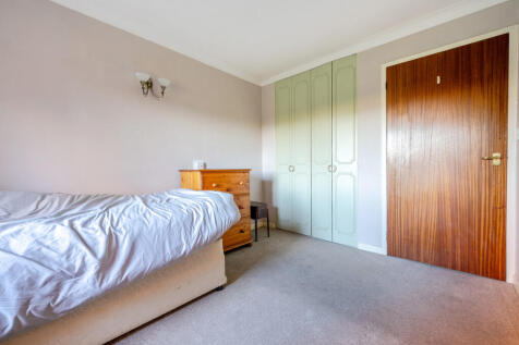 1383365-15-692058...