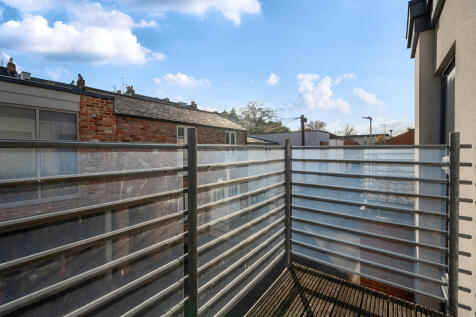 1376971-8-690dd6f...